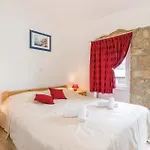 Beautiful Home In Medveja